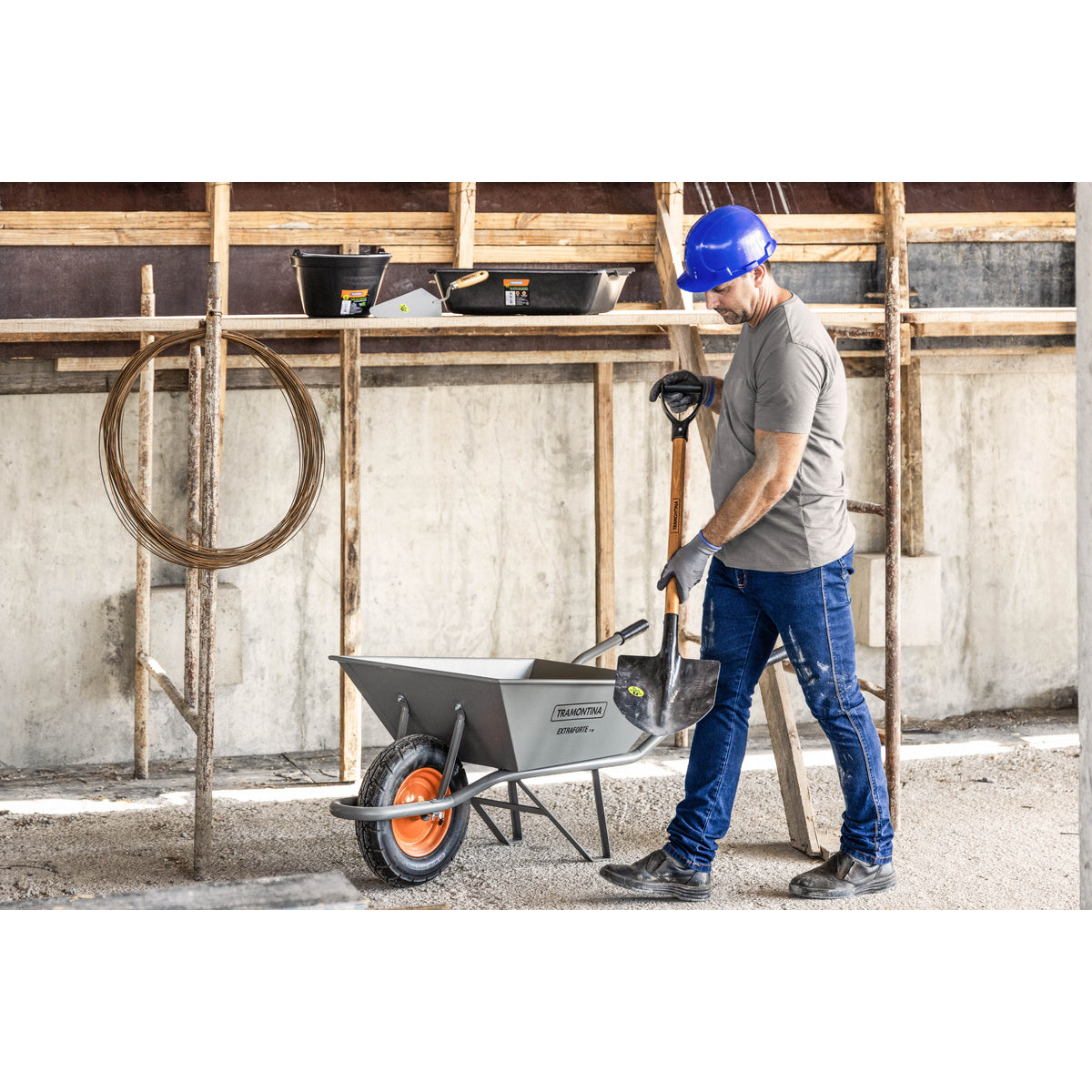 Carrinho de Mão Tramontina 65L – 120kg EXTRA FORTE