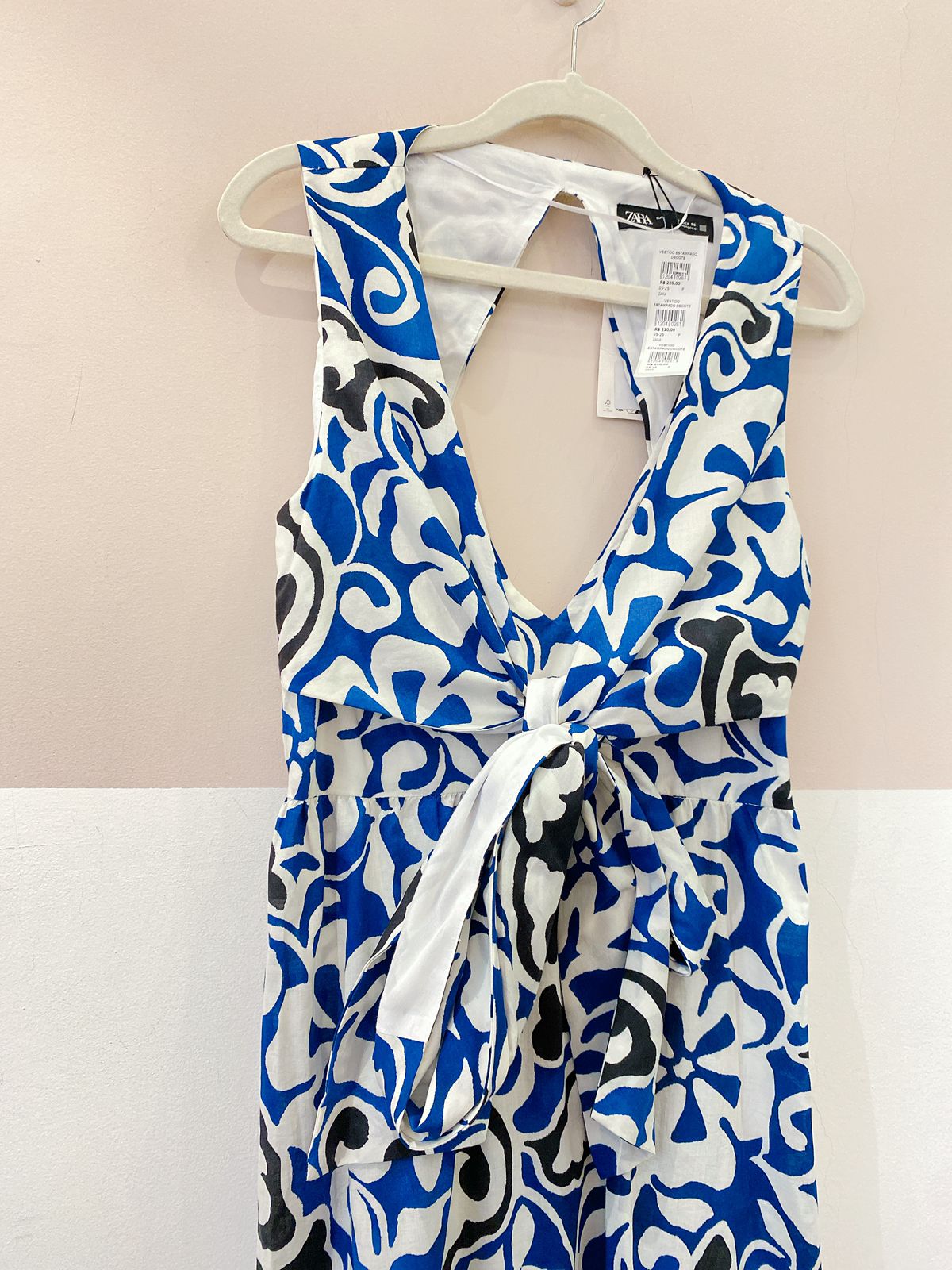Vestido estampado decote Zara P